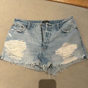 Abercrombie Annie high rise short